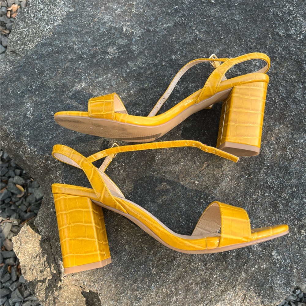 Lulus Harper Crocodile Embossed Sandals - Picture 8 of 9